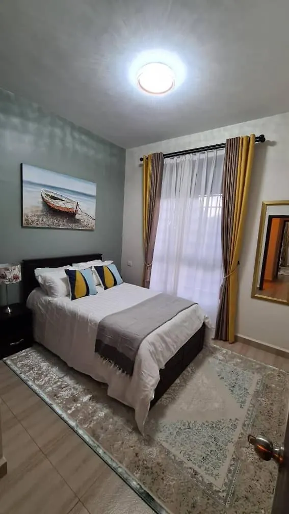 Lakeside Home Entebbe 3 坎帕拉